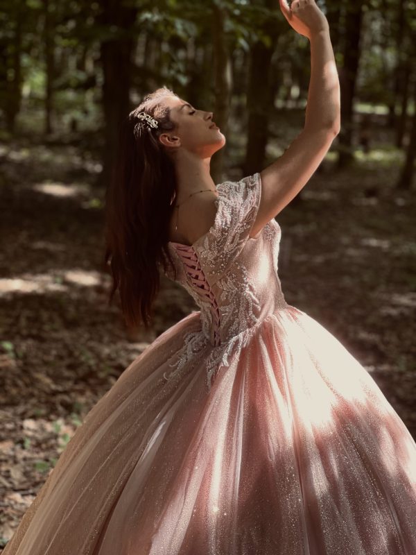 Elegant Wedding Dress - 4605 - Image 17