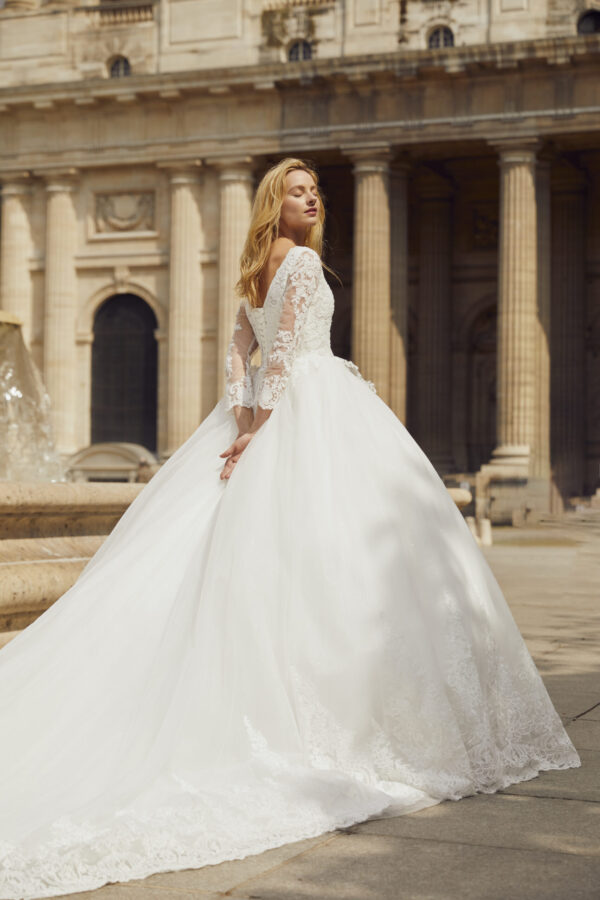 elegant ivory a line wedding dress with lace sleeves and long train – t3929