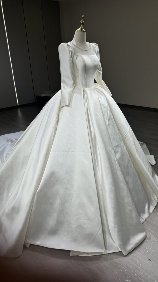 elegant ivory ball gown wedding dress with puffy sleeves t9088 jupon inclus