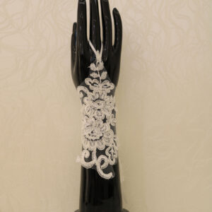 crystal charm bridal gloves – white tulle elegance g 903